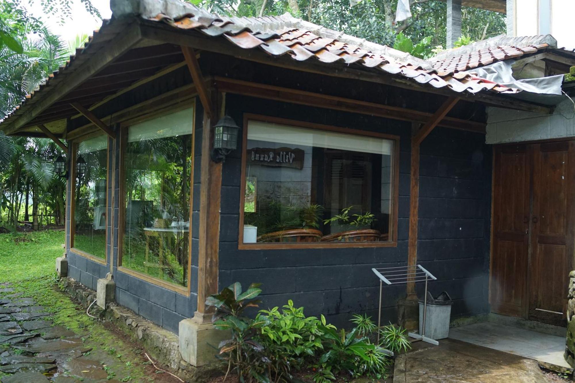 Tirta Arsanta Hot Springs & Villa Bogor Exterior foto