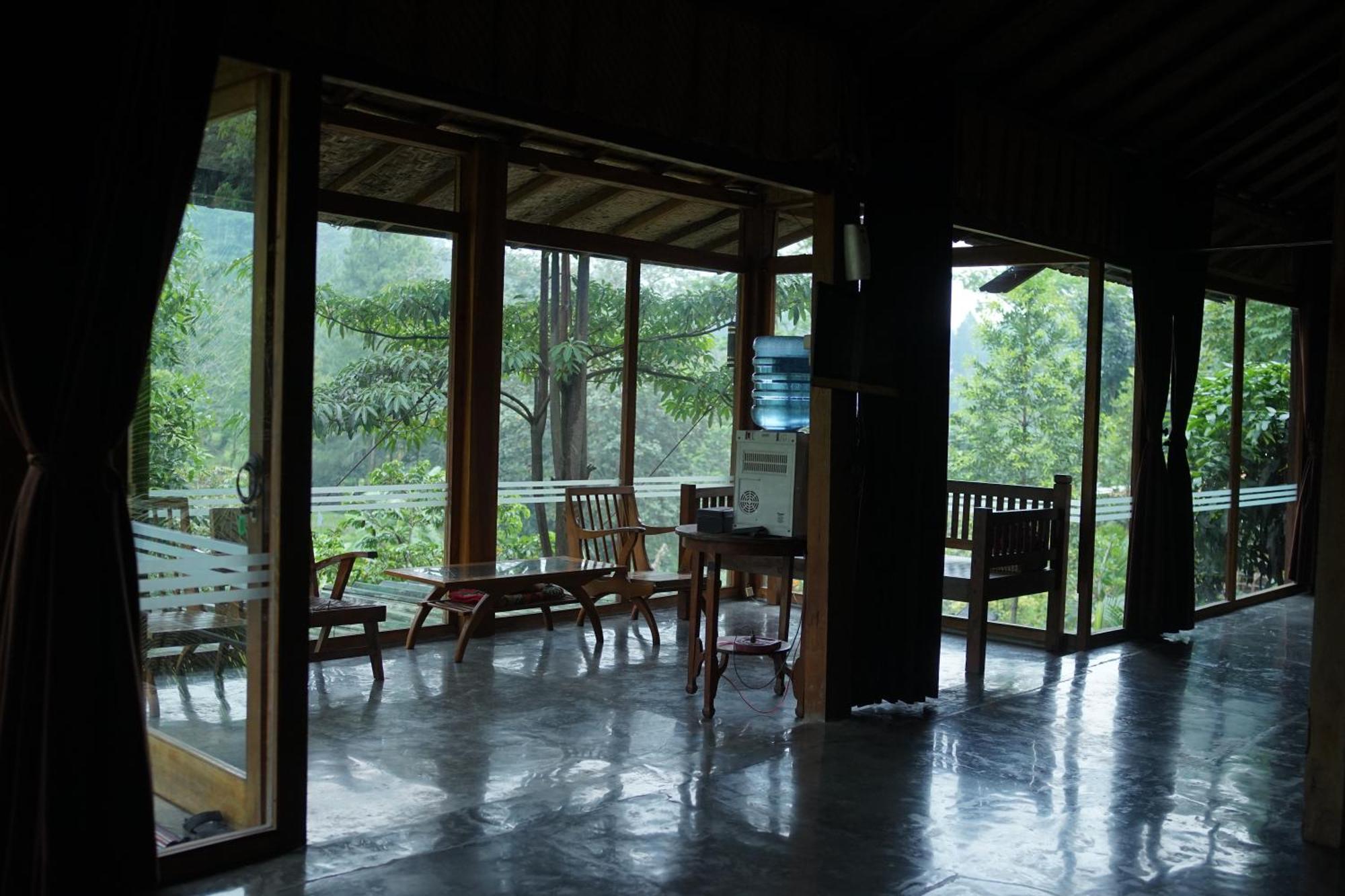 Tirta Arsanta Hot Springs & Villa Bogor Exterior foto